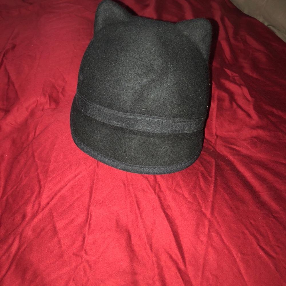 BCBG cap
